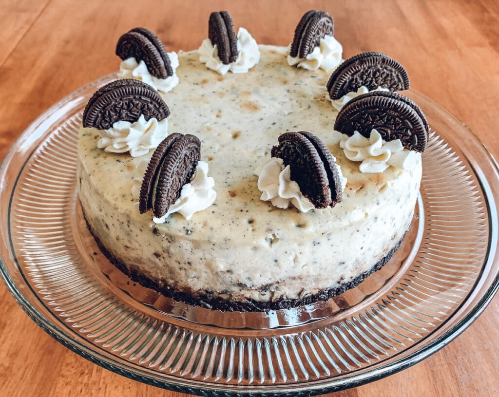 Small Cookies and Cream cheesecake